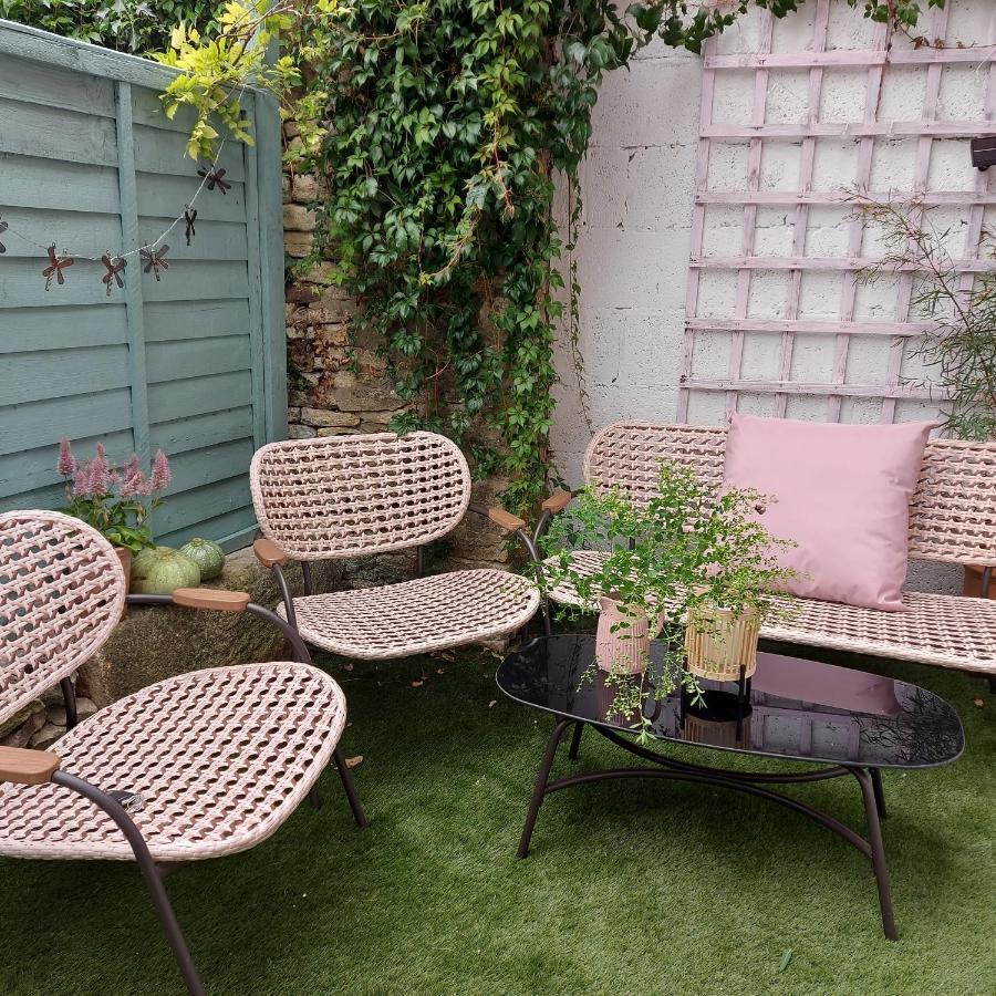 Cheerful 3 Bed Grade II Central Cottage ไซเร็นเซสเตอร์ ภายนอก รูปภาพ